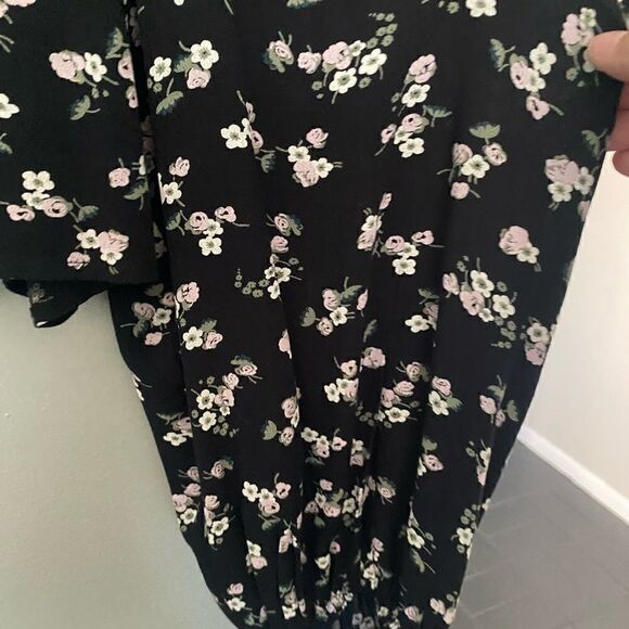 NWOT BP. Floral Cropped Blouse Top Black 2X - Picture 3 of 7